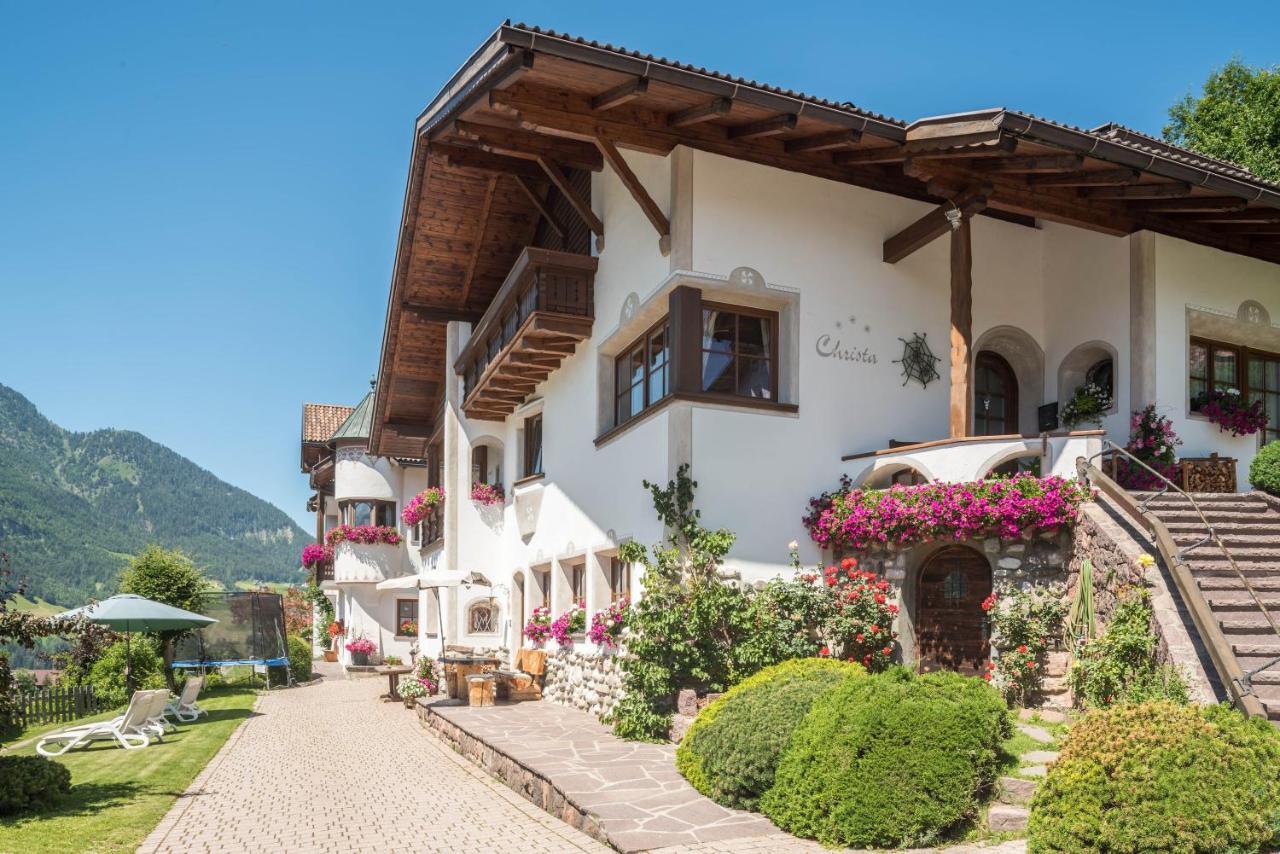 Apartments Christa App A Ortisei Bagian luar foto